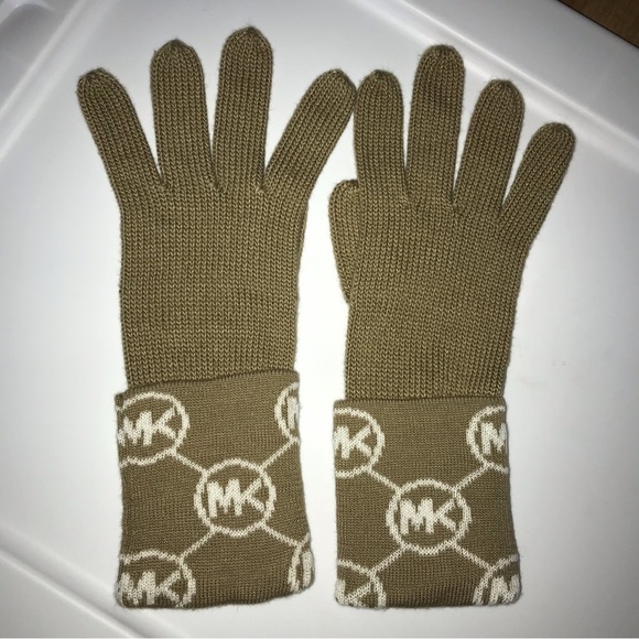 Michael Kors Womens Gloves MK Logo Knit Cuffed Gloves Camel One Size - Picture 3 of 5